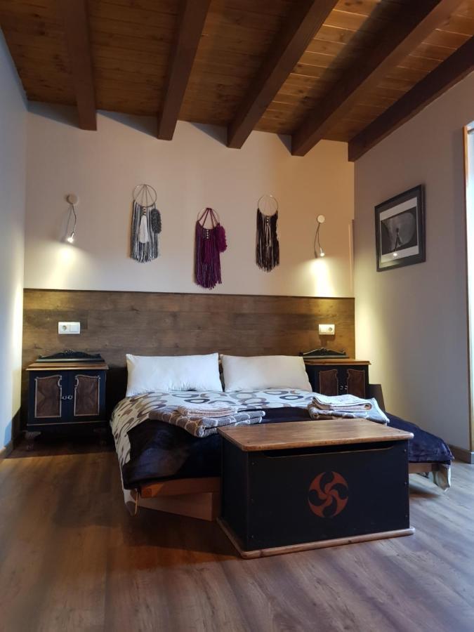 Xandua Etxea - Selva De Irati - Villa Izalzu Luaran gambar